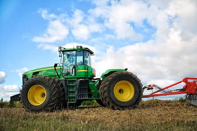 tractor-1815232_640
